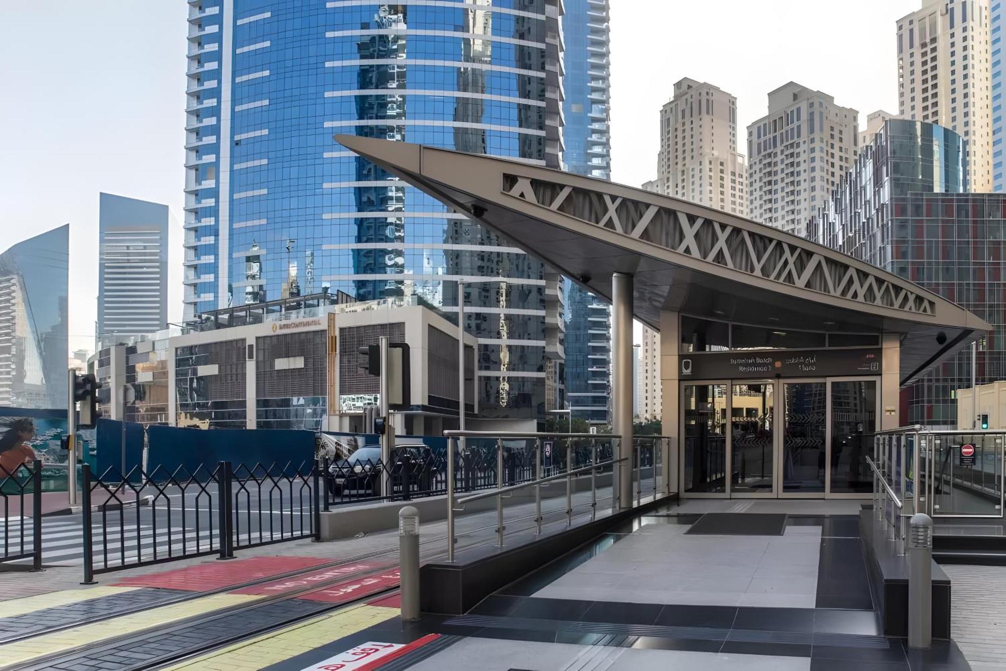 InterContinental Dubai Marina, an IHG Hotel Esterno foto Al Sufouh Metro Station